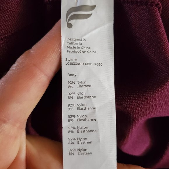 Fabletics Mosaic High Waisted 7/8 Leggings Burgundy Small NWT - Picture 10 of 14